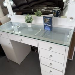 Stunning New Vanitys Available @ FURNITURE LOVE ❤️ Same Day Delivery 🚚 