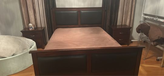 Queen bed set