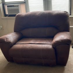 Oversized Chair 