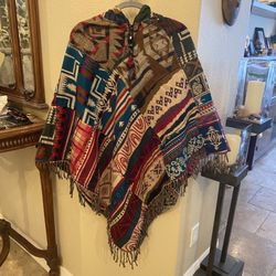 Multicolor 100% Wool Aztec Southwestern Patchwork Pattern Hooded Poncho One Size