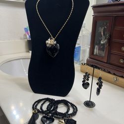 Necklaces With Earrings And Bracelets 