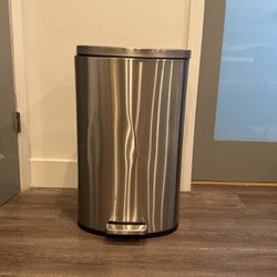 Trashcan 15 Gallon Stainless Steel 