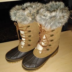 Brand New Khombu Boots