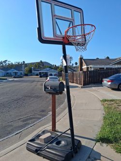 FREE Portable basketball hoop