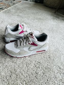 Nike Air Women Size 8