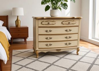 Vintage Mid Century French Provincial 4 Drawer Bedroom Dresser Storage Chest! Top drawer falls a little when pulled out. Otherwise good condition 38x