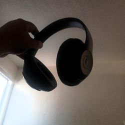 Studio Pro 3's Beats By Dre Headphones