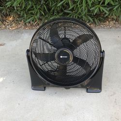 Utilitech 20in High velocity Floor Fan