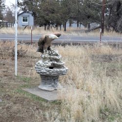 Eagle Statue Water Fountain (Needs new Pump)