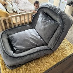 Dogbed Style Floor Chair With Hinge