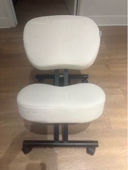 Economically correct knee chair