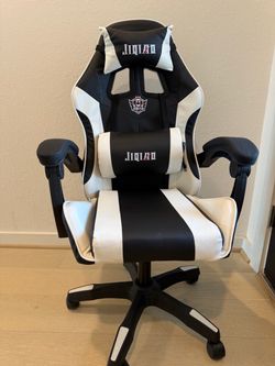 Black and White Gaming Chair with Massage