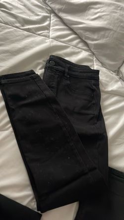WHITE HOUSE BLACK MARKET JEANS