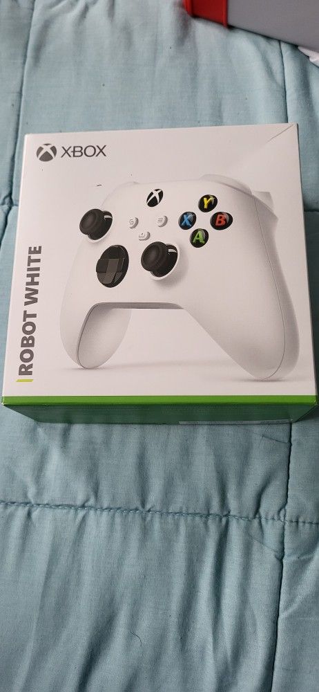 WIRELESS XBOX ONE CONTROLLER Robot White