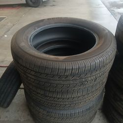 265/60R20 YOKOHAMA GEOLANDER X-CV TIRES 90% TREAD (4)