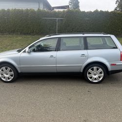 2005 Volkswagen Passat GLX  4Motion V6