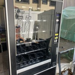 5 wide crane snack machine