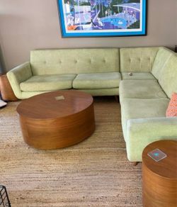 Sectional Couch FREE DELIVER