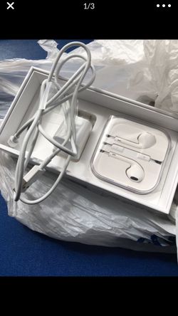 Original Apple charger headphones & charger box