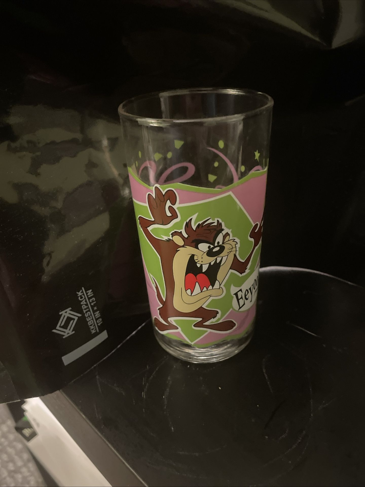 Vintage 1999 Tasmanian Devil Smucker's Jelly Mil-Looney-Um Collectible Glass