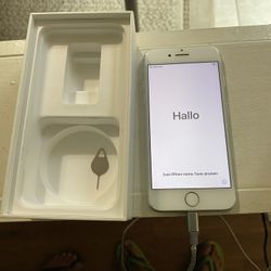 USED IPHONE 7 PERFECT CONDITION NO CRACKS