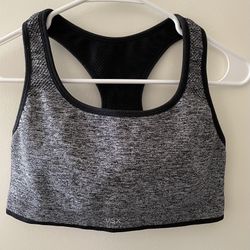 Sports bra from Victoria Secret. Size: M