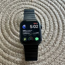 Apple Watch Series 4, 44mm 