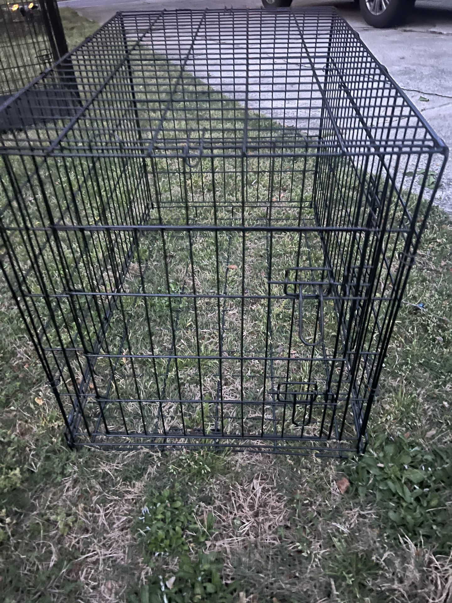 Dog Crate - Medium/large - 2 Entry Doors
