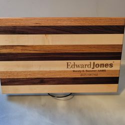 Promote Your Business With Custom Engraved Cutting Boards