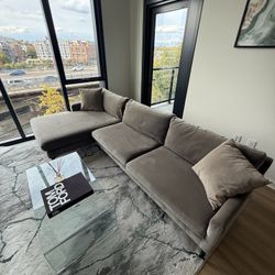 Modern Grey Sectional Sofa With Chase 