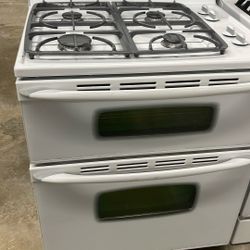 Maytag white  Double Oven   Used 