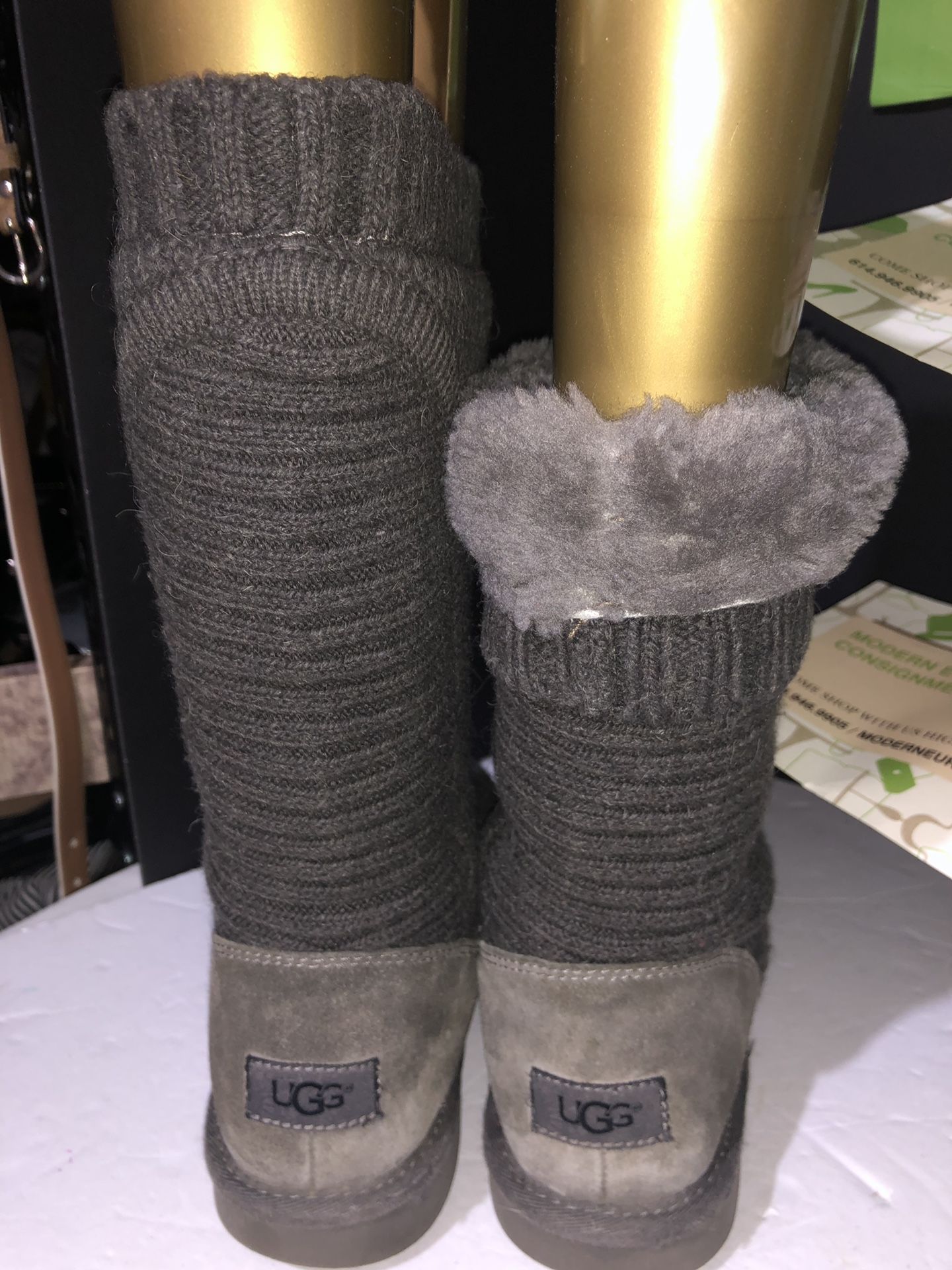 Ugg Capra knitted boots size 7 sn 1012287