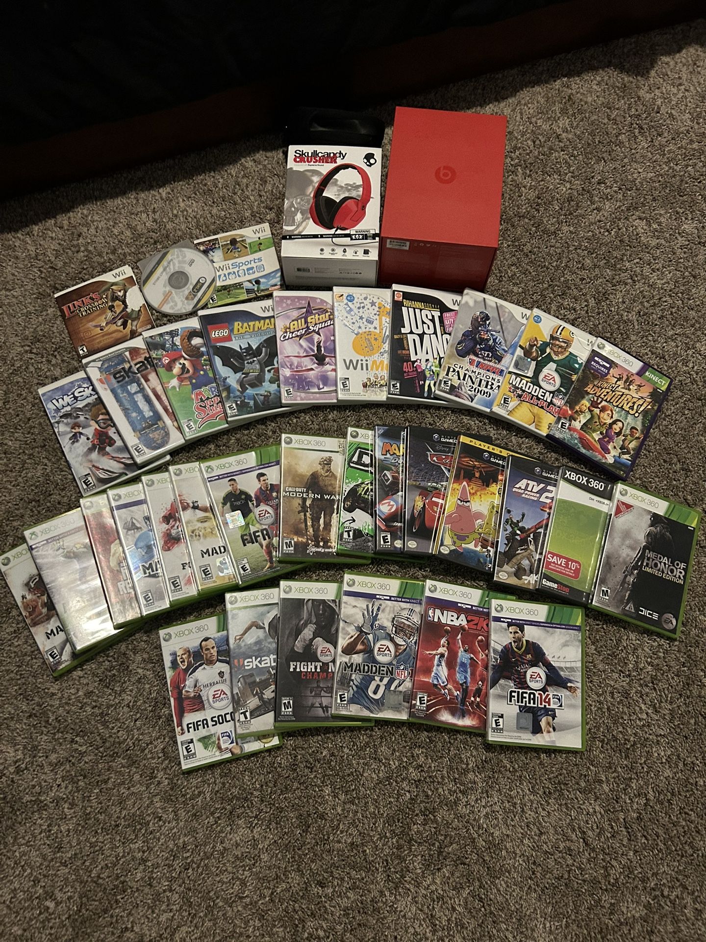 XBOX 360 + Wii Games + 2 Pairs of Headphones