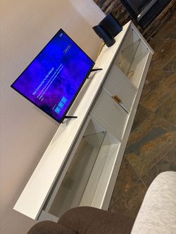 TV center stand