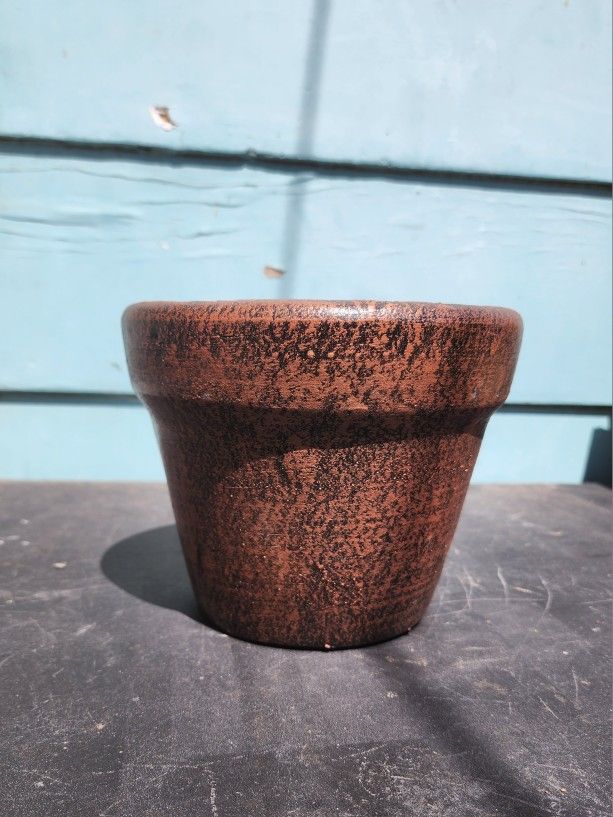 Garden Pottery / Plant Pot
