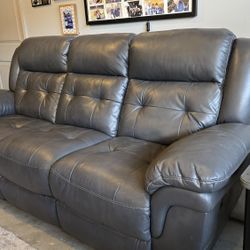 7 1/2' Gray Couch Both Ends Recline