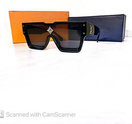 New LAV Sunglasses 😎 SQUARE Black Gold Star ⭐️