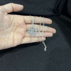 925 Sterling Silver Nudo de Bruja Witches Knot Celtic Star & Forz Chain
