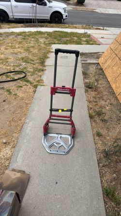 Milwaukee Foldable Dolly