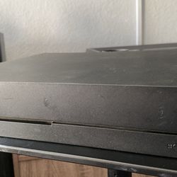 XBOX ONE X 1tb