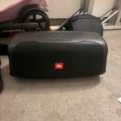 JBL Basspro Go