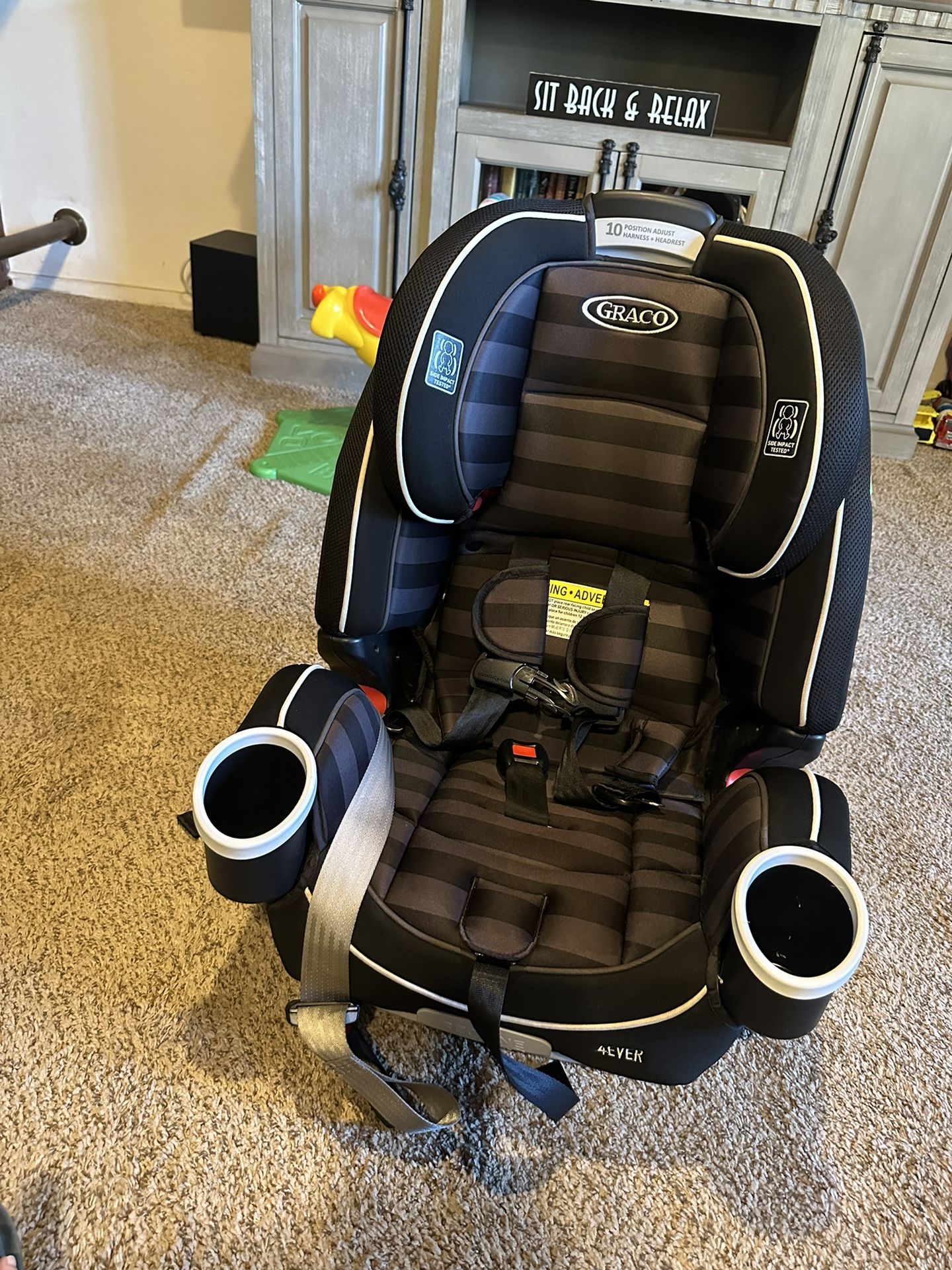 Graco 4Ever DLX 4-in-1 Convertible Car Seat