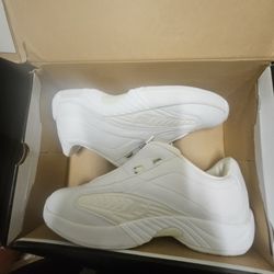 Reebok Iverson IV (Size8.5M) Brand New Dead Stock (With Box) $200