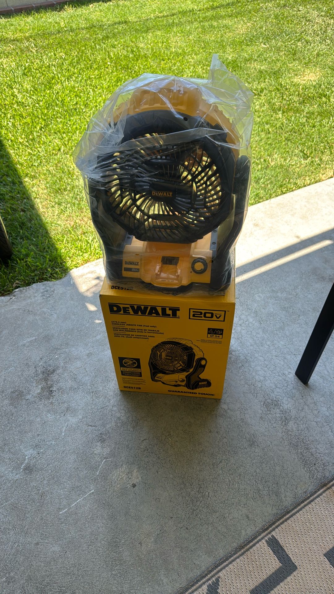 Dewalt DCE512B Cordless Job Site Fan 20 V Tool Only New In The Box $70