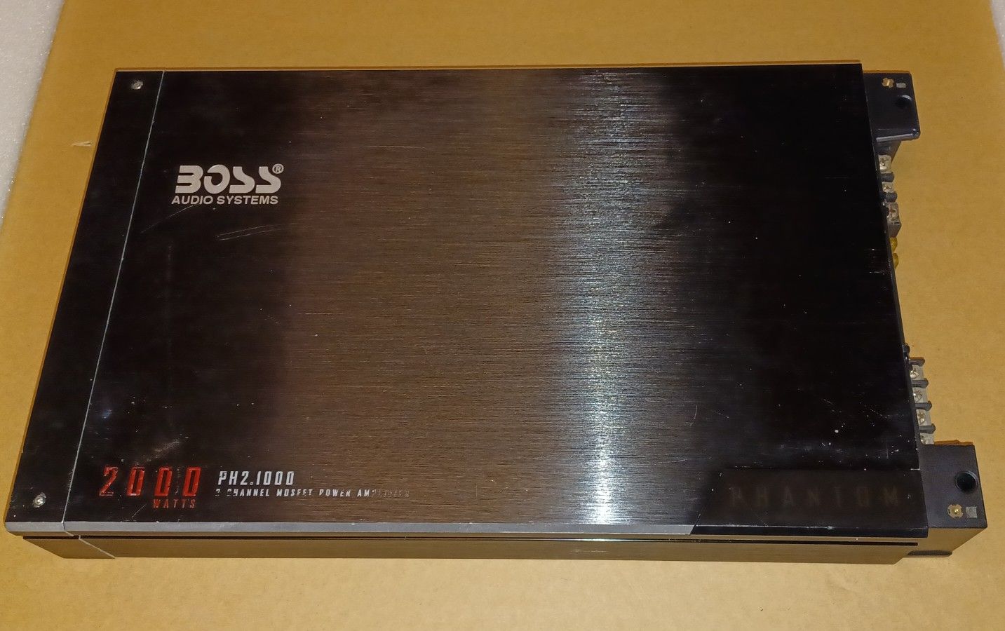 PH2.1000 - Boss 1000W Phantom Series 2-Ch Mosfet Bridgeable Car Power Amplifier