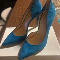 Shoe