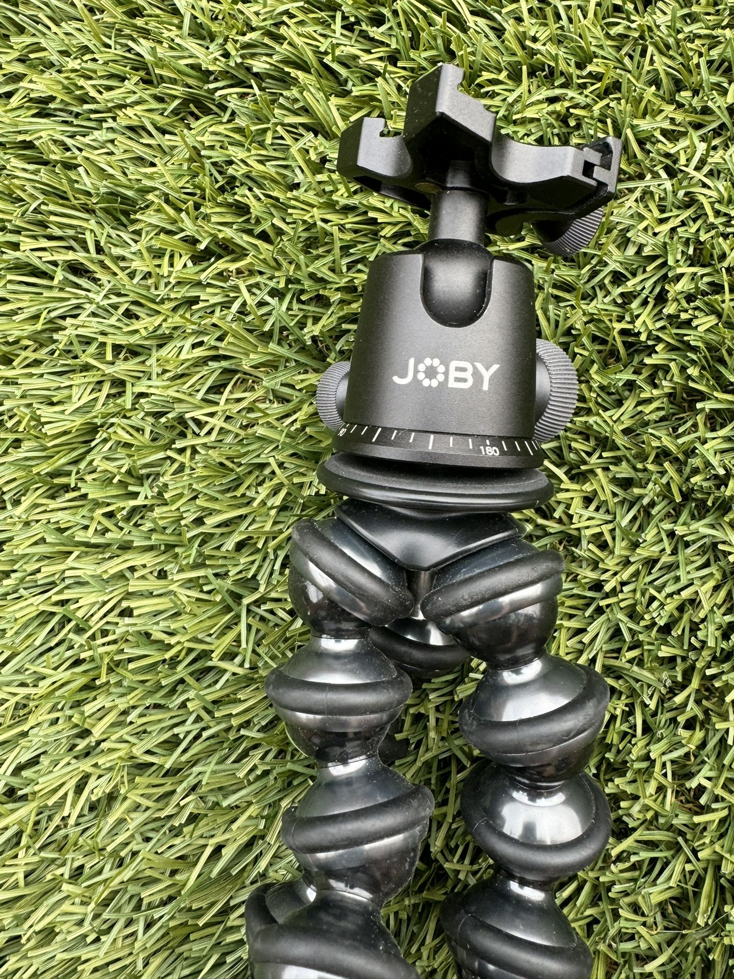 tripod, Joby, flexible, photography, camera, mount, support, equipment, grip, adjustable, legs, rubber, outdoor, field, grass, shooting, stability, po
