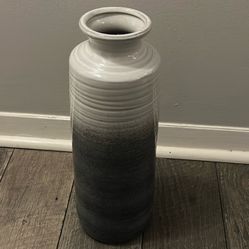 Apropos Home Collection Pottery Vase