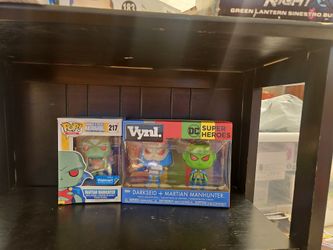 AI Overview +2 This is a Funko Vynl DC Super Heroes 2-pack featuring Darkseid and Martian Manhunter.