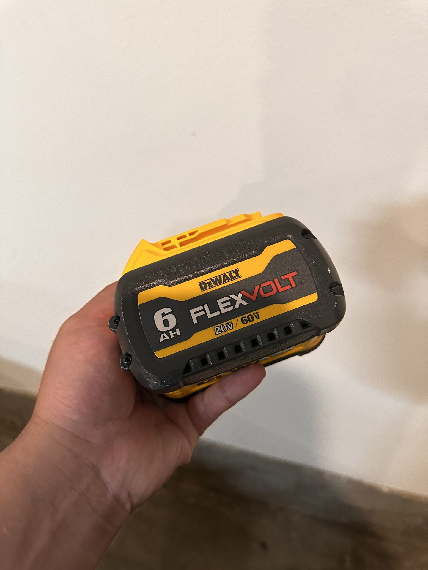 dewalt battey